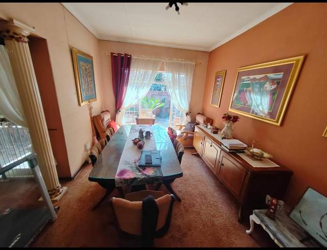 3 BEDROOM HOUSE FOR SALE IN THE ORCHARDS